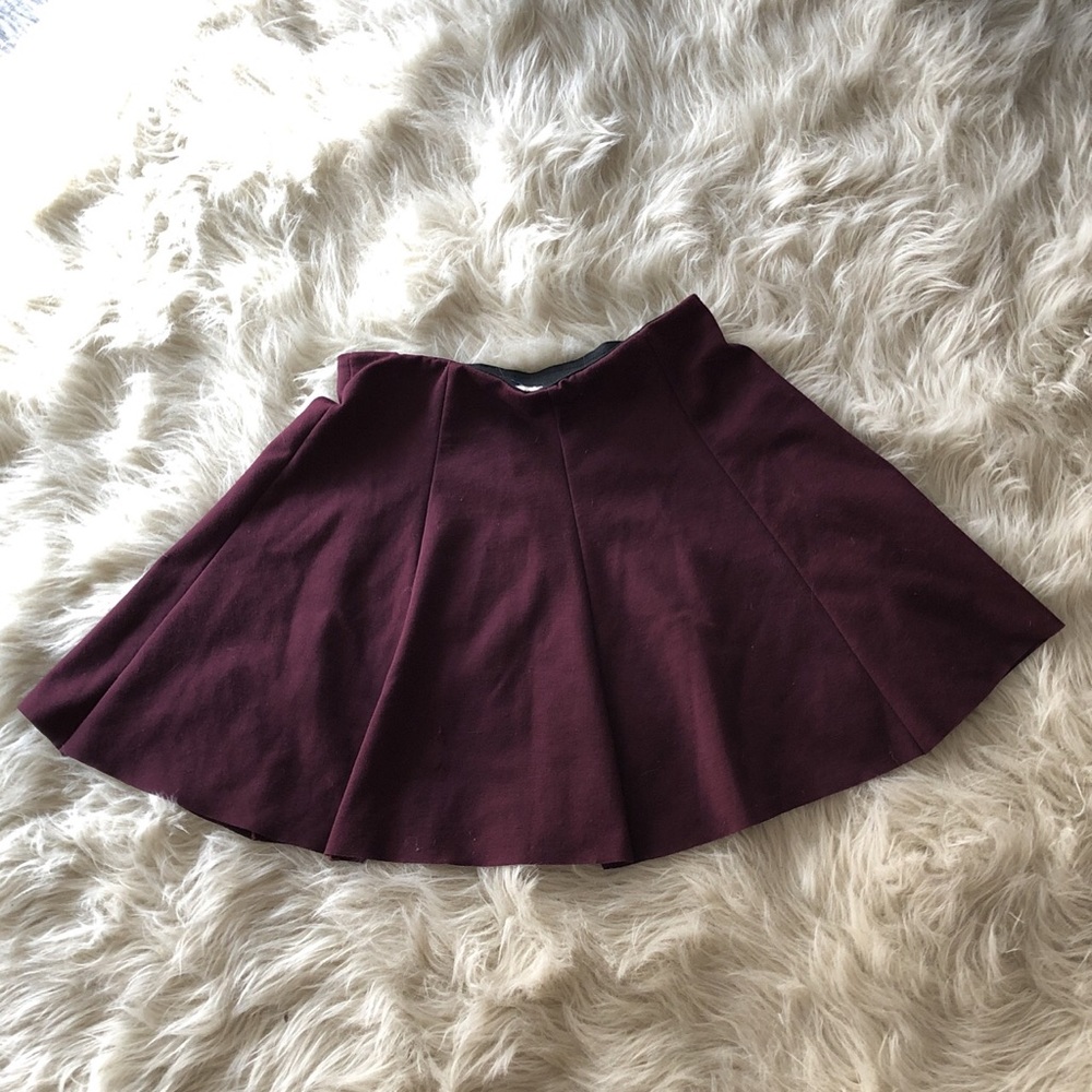 Cute maroon skater skirt